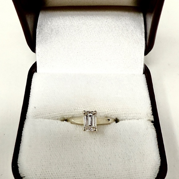 Half Carat Emerald Cut Natural Diamond Engagement 14 k Gold Ring - Picture 1 of 6